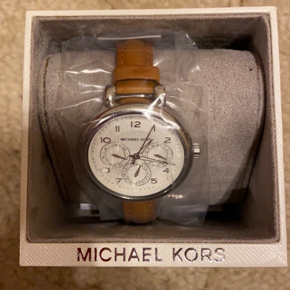 MICHAEL Michael Kors Accessories - NWT Tan Michael Kors Watch